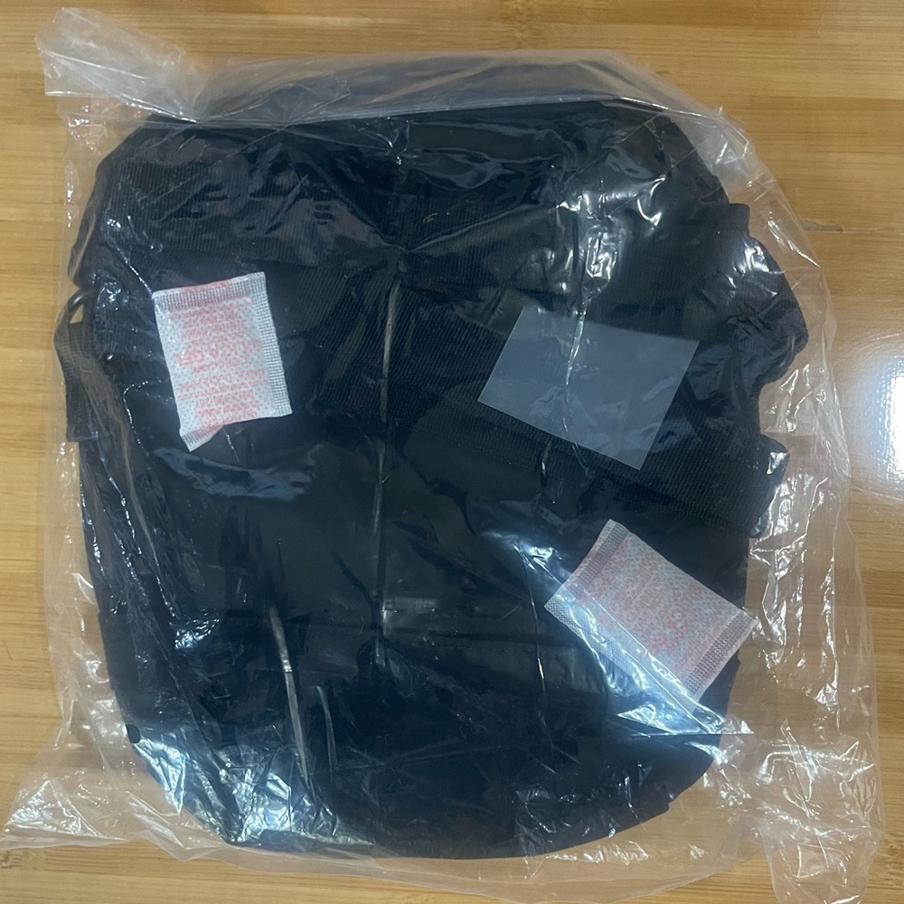 *NWT* Supreme Military Side Bag (Black) SS23 - Picture 11 of 12